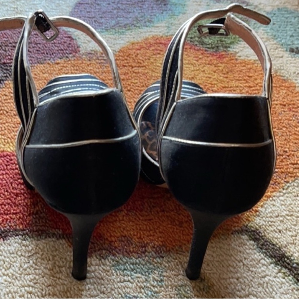 Betsy Johnson Black / Silver Trimmed Heels - Picture 4 of 4